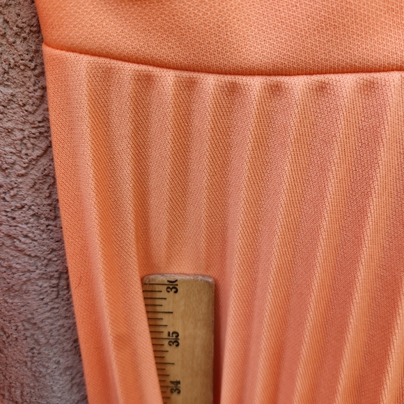 Vintage JC PENNEY Women's Dress US Size Orange Pleated Embroidered Wedding Event - Picture 10 of 11